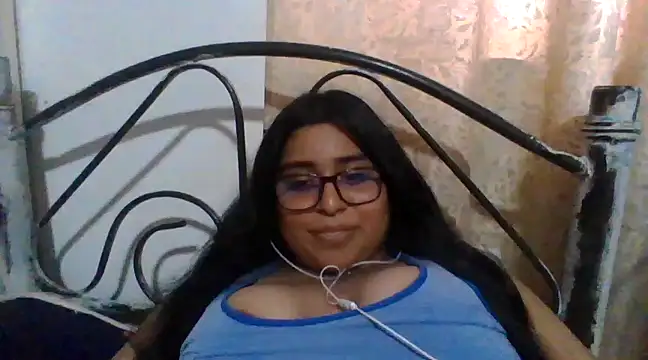 Snapshot of virginbrunette99 chatting on 24, 2, 2025 virginbrunette99 online show from 24, 2, 2025