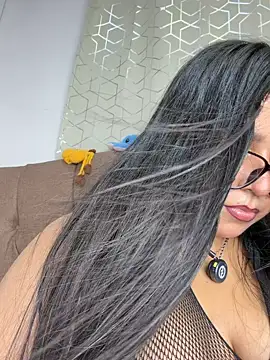 virginbrunette99 online show from 17, 6, 2026