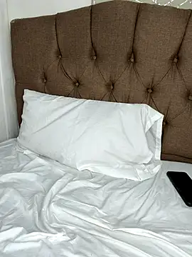 virginbrunette99 online show from 2, 12, 2025