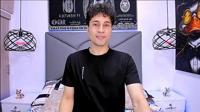 Snapshot of buddy_whitte chatting on 7, 5, 2026 buddy whitte online show from 7, 5, 2026