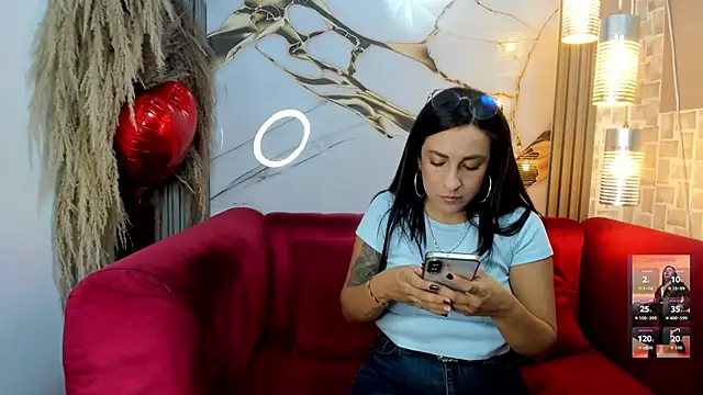Bella williamss  online show from 14, 5, 2026