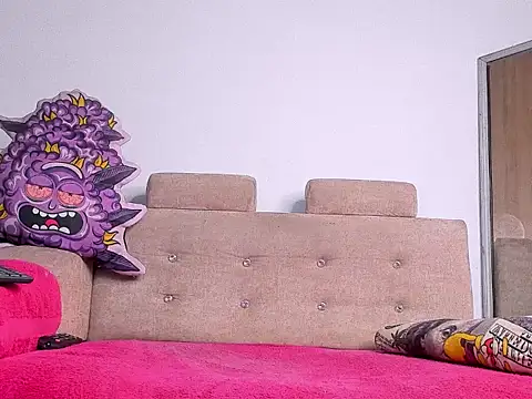 LOGAN DRAKE online show from 9, 11, 2025