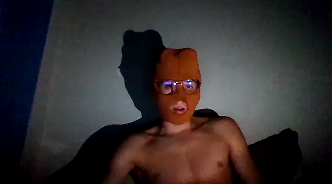 Snapshot of DaGP222 chatting on 5, 3, 2025 DaGP222 online show from 5, 3, 2025