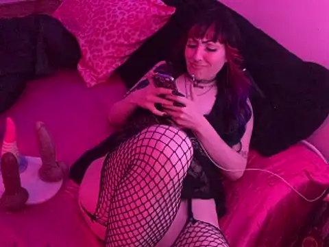 ChrryFoxx online show from 13, 4, 2026