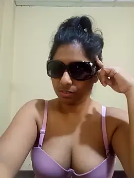 Snapshot of Maya_shery chatting on 13, 3, 2025 Maya shery online show from 13, 3, 2025