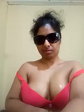 Snapshot of Maya_shery chatting on 8, 3, 2025 Maya shery online show from 8, 3, 2025