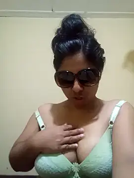 Snapshot of Maya_shery chatting on 20, 3, 2025 Maya shery online show from 20, 3, 2025