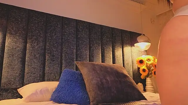 Ariannaa Suarez1 online show from 18, 3, 2026