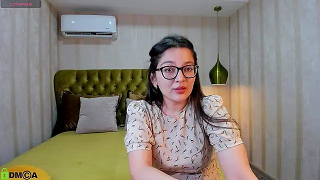 Snapshot of ZarifaRoot chatting on 15, 3, 2025 ZarifaRoot online show from 15, 3, 2025