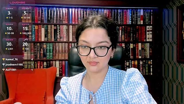 Snapshot of ZarifaRoot chatting on 30, 10, 2025 ZarifaRoot online show from 30, 10, 2025