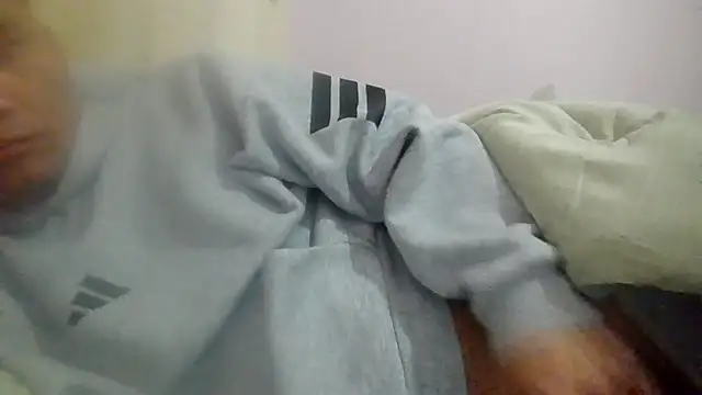 Snapshot of Tuyen8679 chatting on 6, 6, 2026 Tuyen8679 online show from 6, 6, 2026