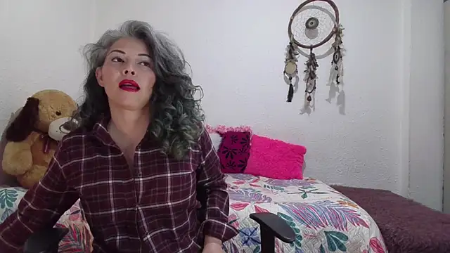 Victoria Lover online show from 22, 10, 2025