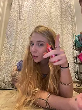 Snapshot of qtkayyzzxoxo chatting on 22, 3, 2025 qtkayyzzxoxo online show from 22, 3, 2025