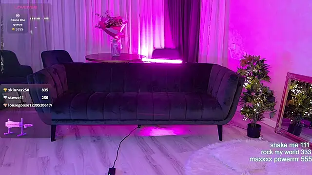 CutiePie69   online show from 21, 4, 2026