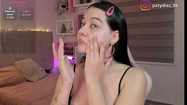 MiiaParker6972 online show from 4, 3, 2026