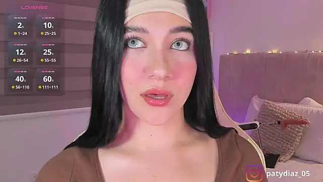 MiiaParker6972 online show from 1, 5, 2026