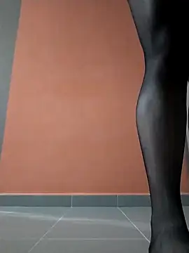 gothicmagiccatgirl online show from 9, 11, 2025