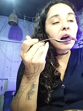 Fellyna online show from 7, 11, 2025