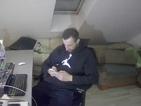 gryzoon online show from 4, 2, 2026