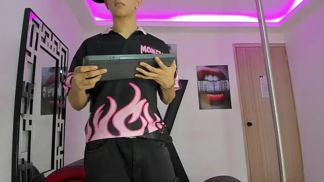 KING OFF BOYS online show from 14, 11, 2025