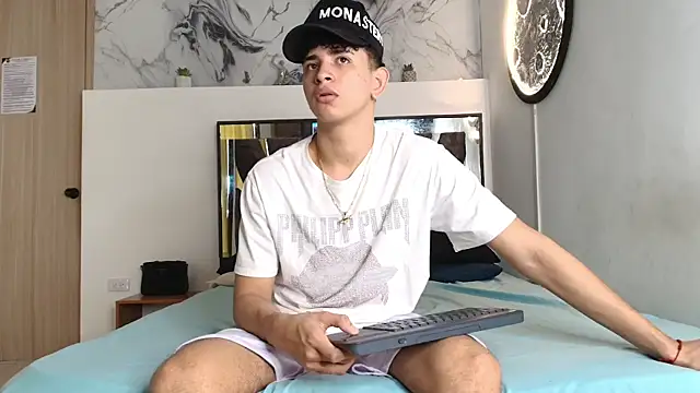 KING OFF BOYS online show from 1, 10, 2025