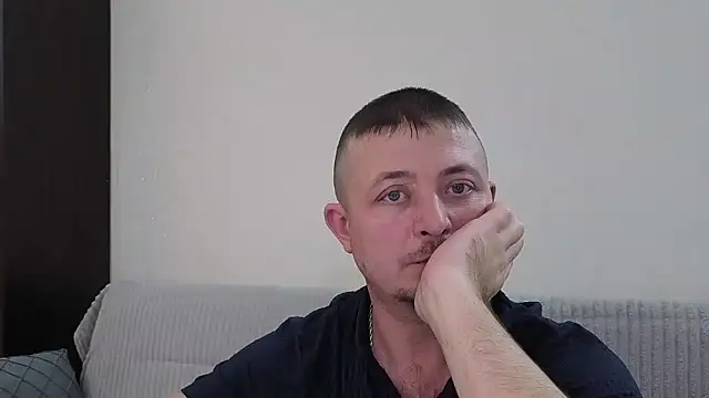  KissMyAss  online show from 13, 1, 2026