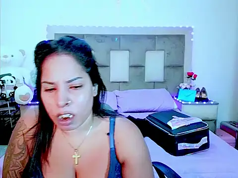 Snapshot of indiantopaz694u chatting on 31, 5, 2026 indiantopaz694u online show from 31, 5, 2026