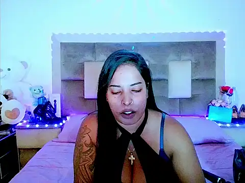 Snapshot of indiantopaz694u chatting on 24, 4, 2026 indiantopaz694u online show from 24, 4, 2026