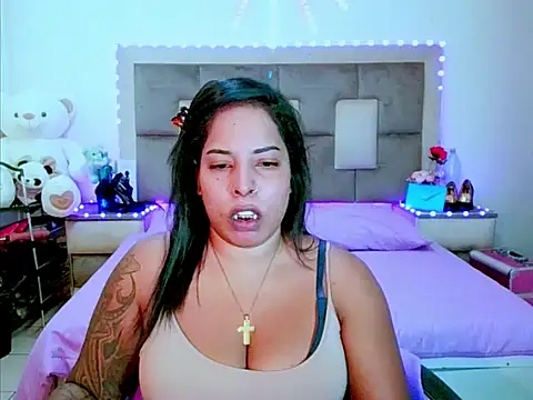 Snapshot of indiantopaz694u chatting on 30, 4, 2026 indiantopaz694u online show from 30, 4, 2026