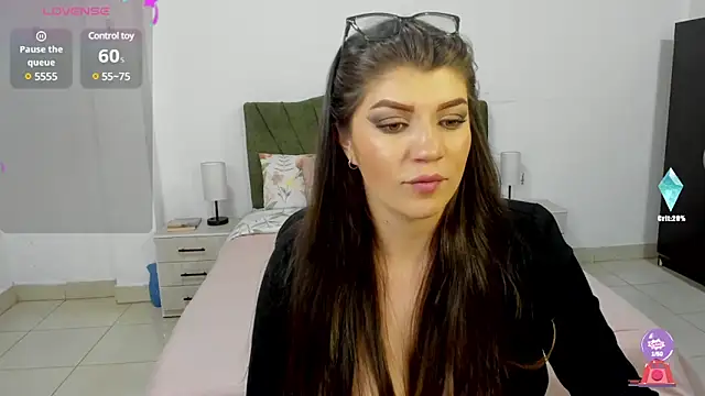 camila tailors online show from 19, 3, 2025