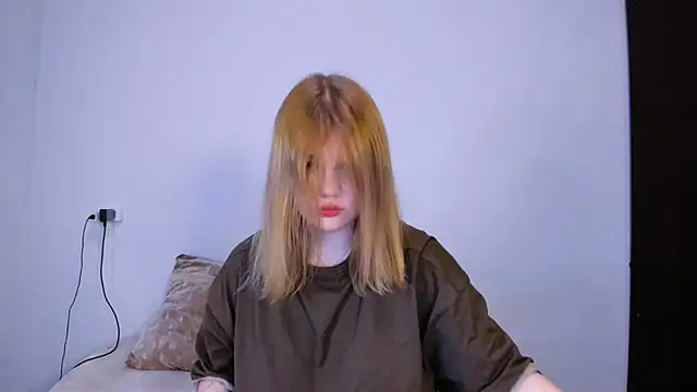 LaseyMoon online show from 29, 10, 2025