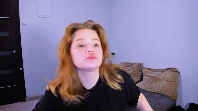 LaseyMoon online show from 7, 11, 2025