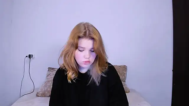 LaseyMoon online show from 27, 10, 2025