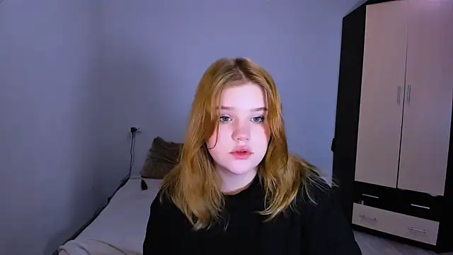 LaseyMoon online show from 20, 12, 2025