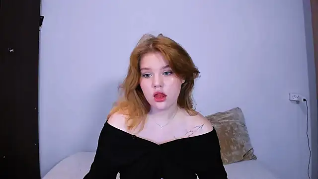 LaseyMoon online show from 19, 9, 2025