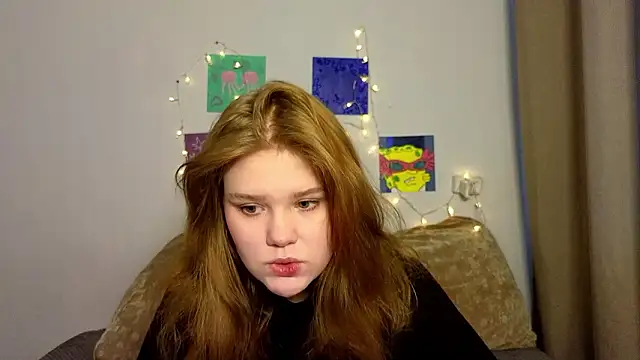 LaseyMoon online show from 4, 3, 2026