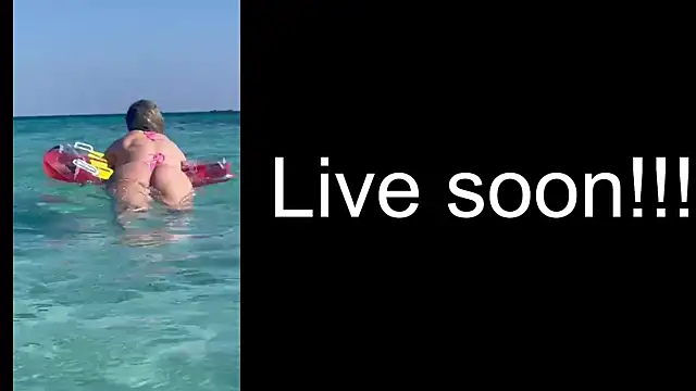 Snapshot of _Allie_ chatting on 28, 11, 2025 Allie online show from 28, 11, 2025