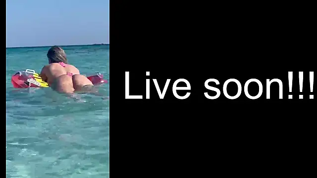 Snapshot of _Allie_ chatting on 19, 10, 2025 Allie online show from 19, 10, 2025