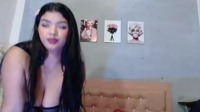 Snapshot of Alma_Meza chatting on 25, 10, 2025 Alma Meza online show from 25, 10, 2025