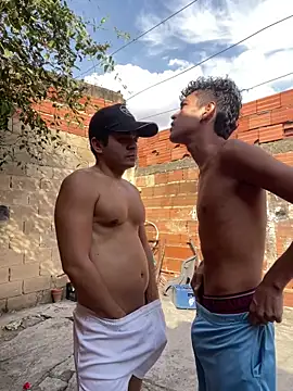 twinks 28 online show from 4, 3, 2026