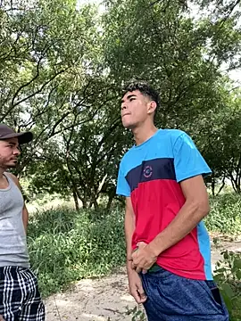 Snapshot of twinks_28 chatting on 4, 11, 2025 twinks 28 online show from 4, 11, 2025