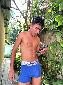 Snapshot of twinks_28 chatting on 28, 11, 2025 twinks 28 online show from 28, 11, 2025