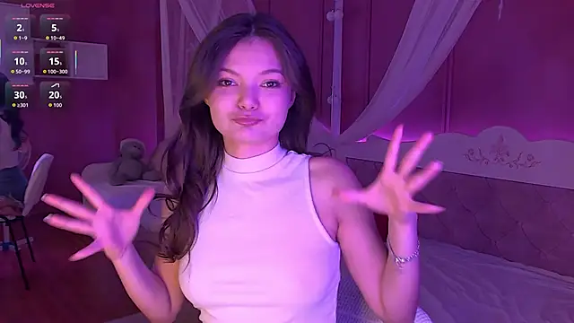 AsterQuinn online show from 13, 1, 2026