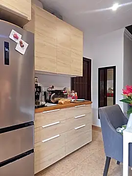 Emma Milf25 online show from 18, 12, 2025