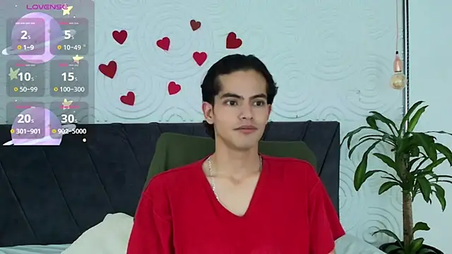 Snapshot of Maximoherrera_16 chatting on 17, 4, 2026 Maximoherrera 16 online show from 17, 4, 2026