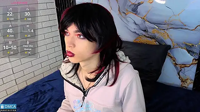 MaeveKuro online show from 5, 12, 2025