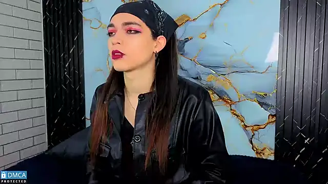 MaeveKuro online show from 10, 1, 2026