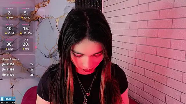 Snapshot of MaeveKuro chatting on 30, 4, 2026 MaeveKuro online show from 30, 4, 2026