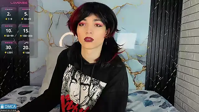 MaeveKuro online show from 28, 10, 2025