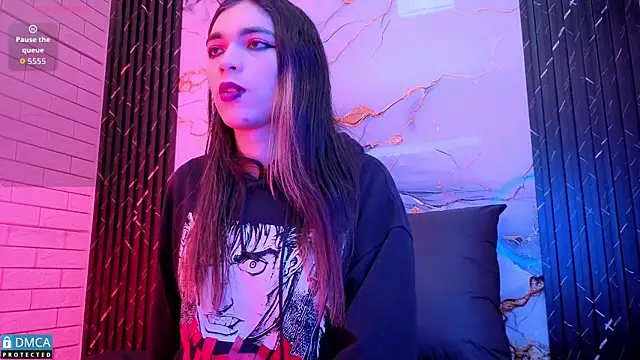 MaeveKuro online show from 25, 2, 2026